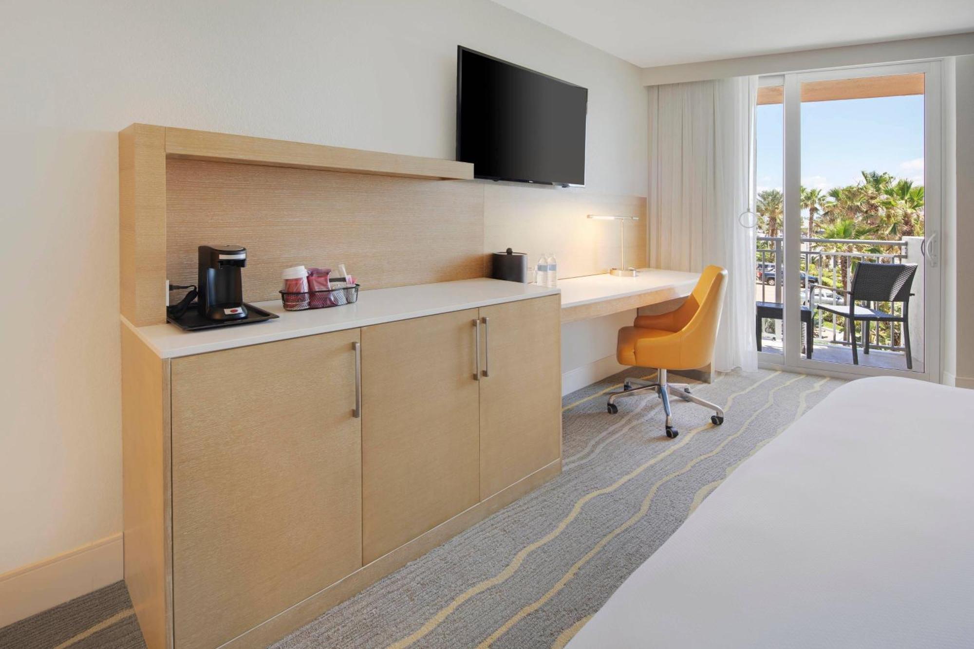 Delta Hotels By Marriott Daytona Beach Oceanfront Exterior foto